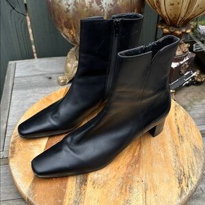 Women’s Van Eli Rich Black Leather Heeled Ankle Boots 11 Narrow